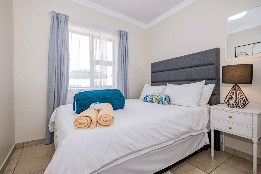To Let 2 Bedroom Property for Rent in Oakdale Western Cape
